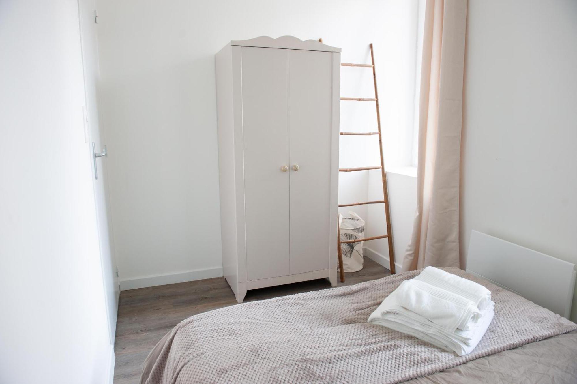 Immeuble De 3 Appartements Avec Cour Interieure Brest Chambre photo